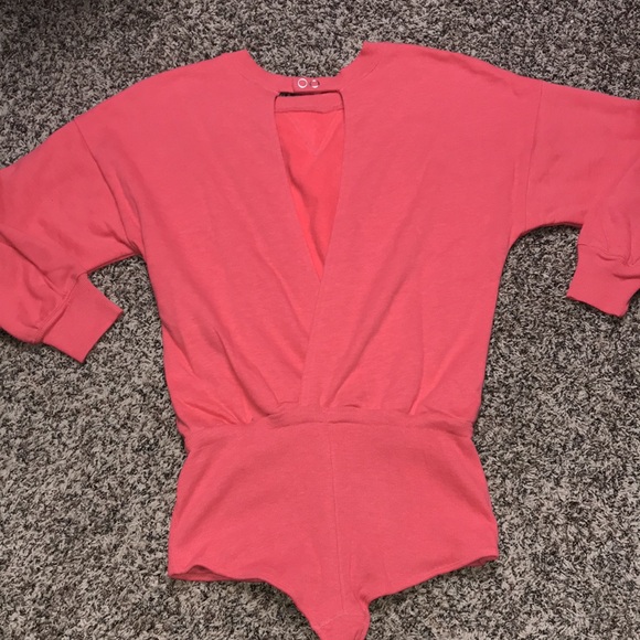 Women's Pink Sweatshirt and Shorts Set - Picture 6 of 11